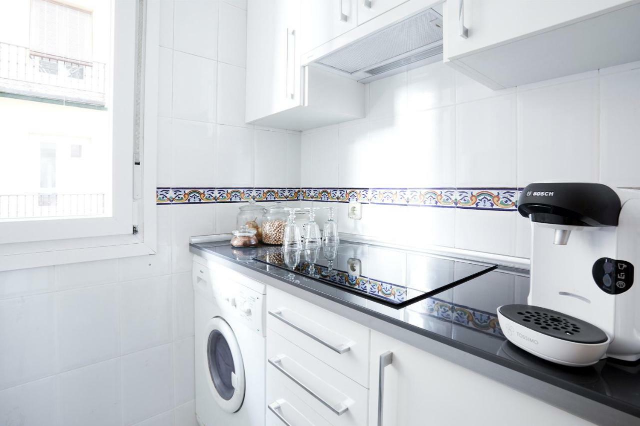 Royal Palace Boutique Apartment Madrid Exterior photo